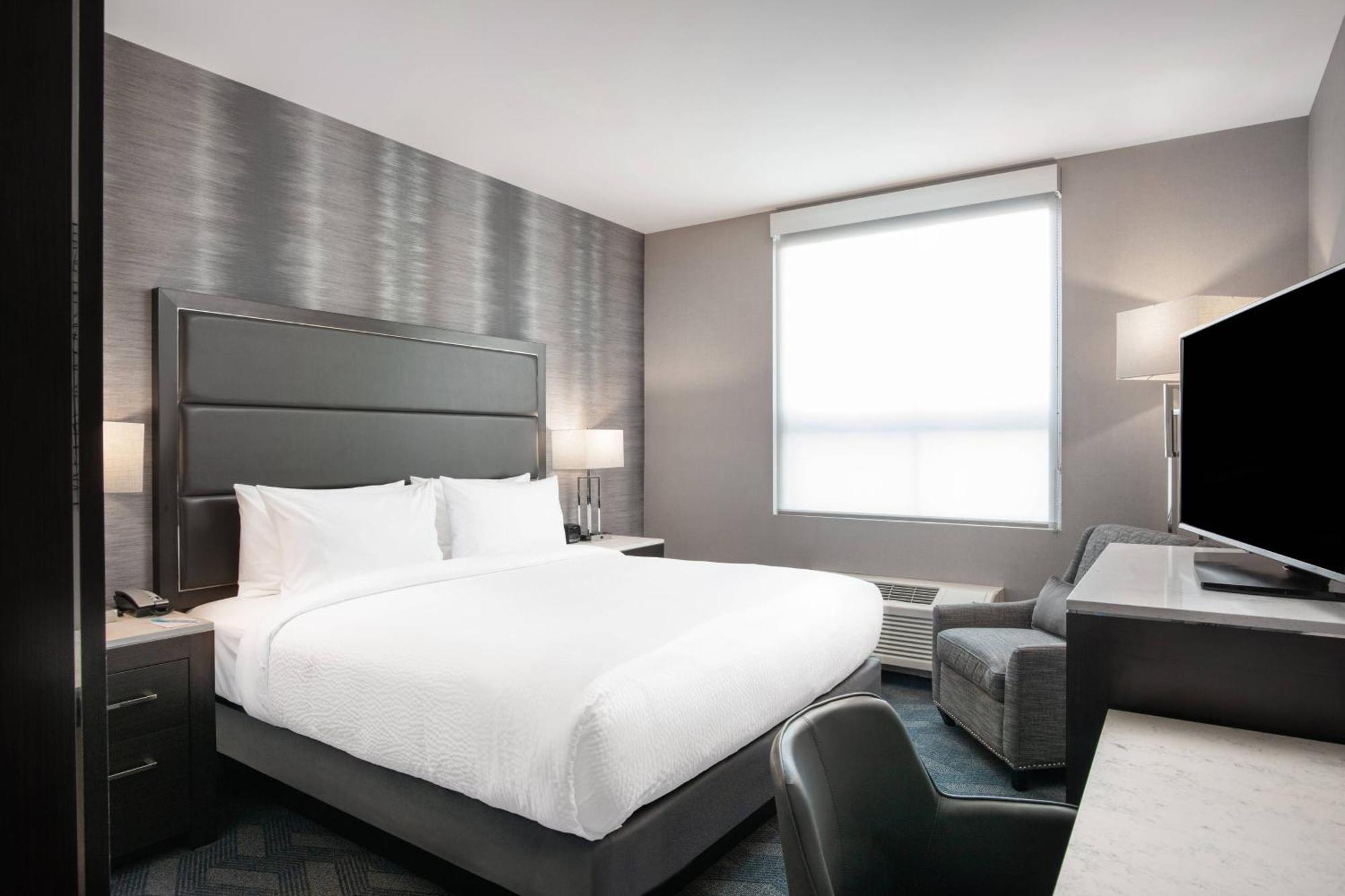 Fairfield Inn & Suites By Marriott Boston Logan Airport/Chelsea Exterior photo